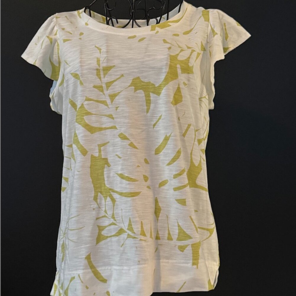 Jane & Delancey Green and White Tee Shirt